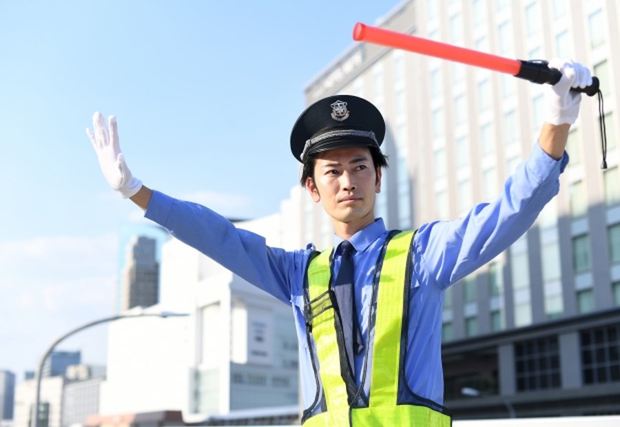 交通誘導警備の仕事イメージ1
